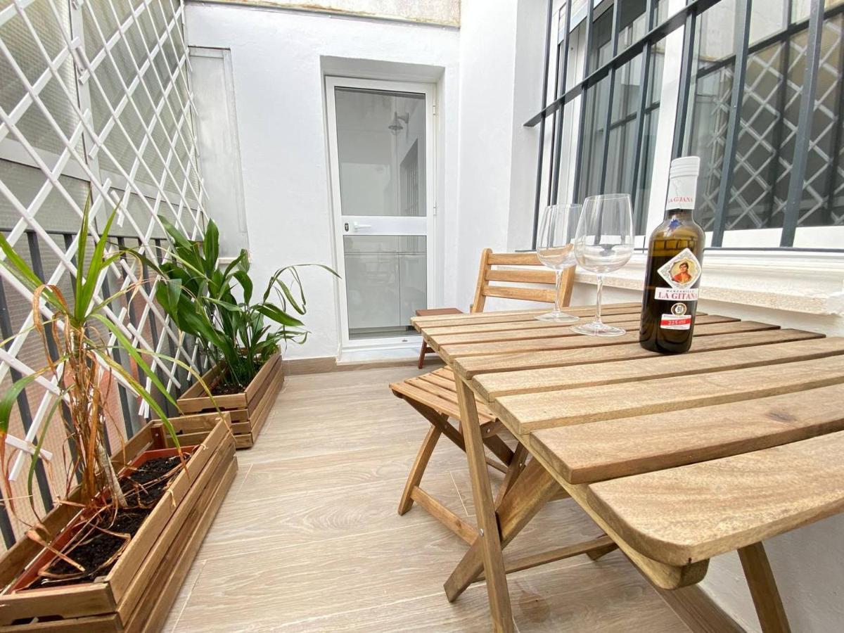 Apartamento En Calle Ancha, En Pleno Centro Sanlucar de Barrameda Bagian luar foto